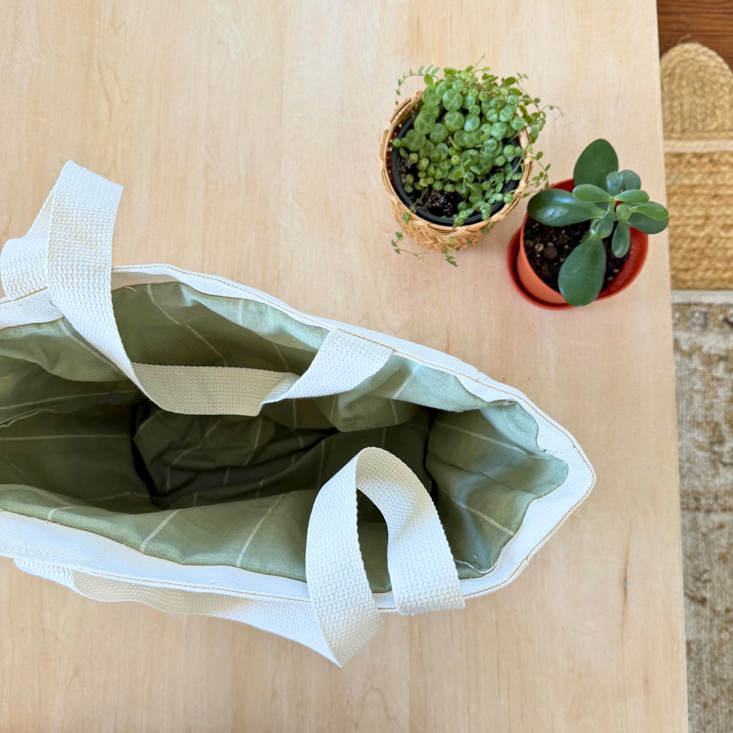 Books & Coffee 3 Pocket Tote